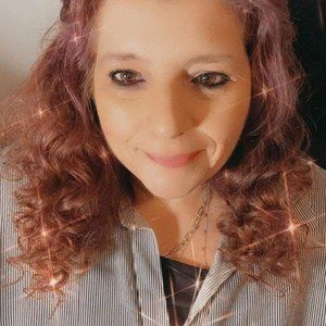 Meet your Posher, Helena